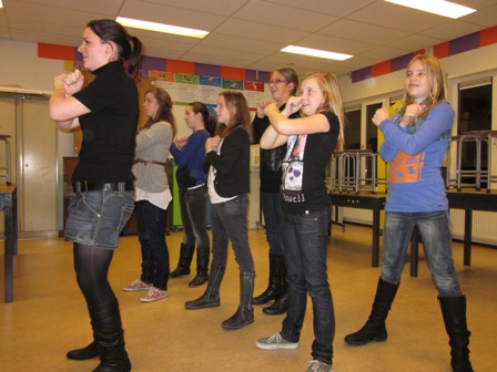 dansgroep2012_oefenen